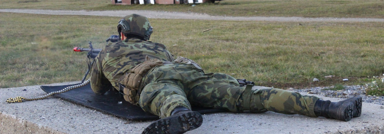 strelba_z_lehkeho_kulometu.jpg