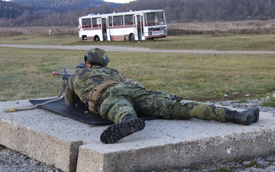 strelba_z_lehkeho_kulometu.jpg