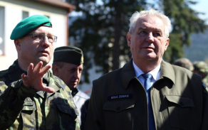 02._role-pruvodce-se-ujal-zastupce-velitele-13-dp-plukovnik-jiri-kyvala.jpg